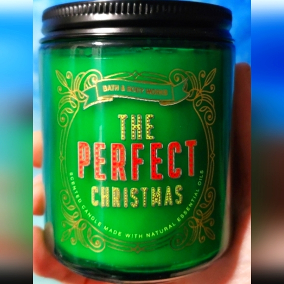 🆕🎁🎄THE PERFECT CHRISTMAS - Picture 1 of 3